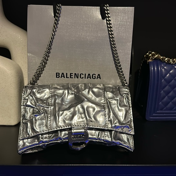 BALENCIAGA HOURGLASS MINI SILVER CRUSH BAG - Picture 1 of 5